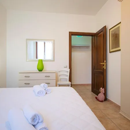 Girasole Apartment Posada (Sardinia)